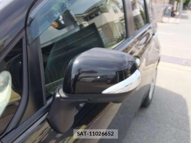 Nissan NOTE 2013-11 8218497-11