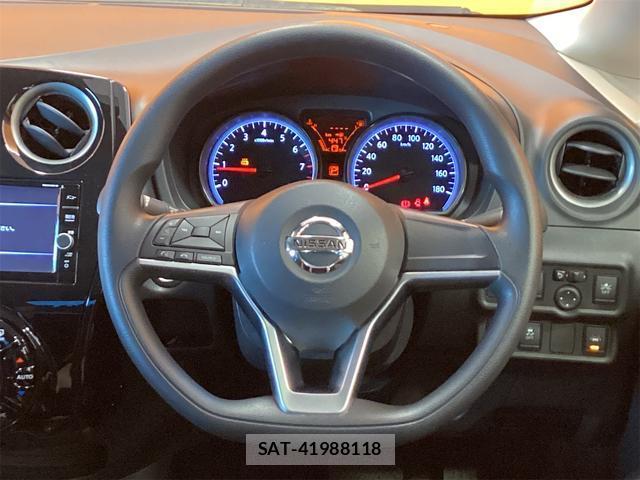 Nissan NOTE 2018-11 8218680-17