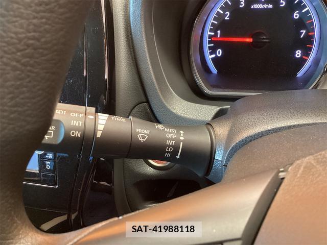 Nissan NOTE 2018-11 8218680-19