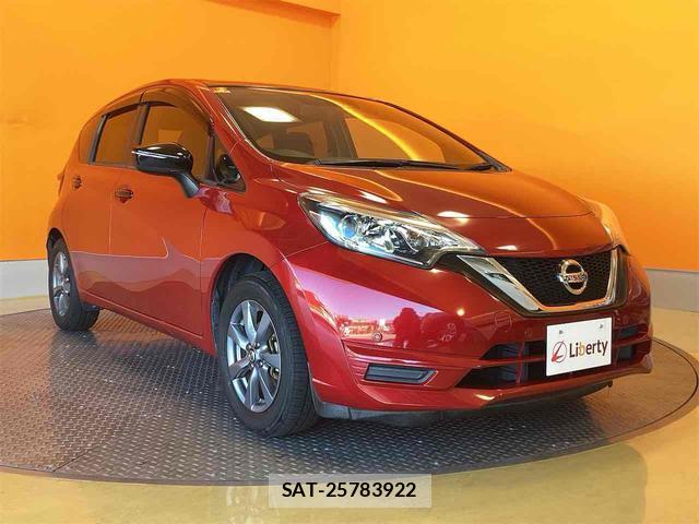 Nissan NOTE 2018-08 8218695-12