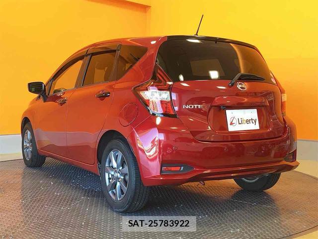 Nissan NOTE 2018-08 8218695-16