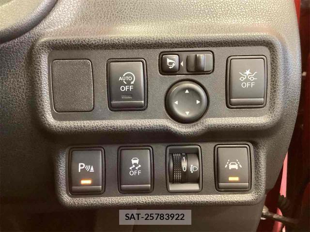 Nissan NOTE 2018-08 8218695-9