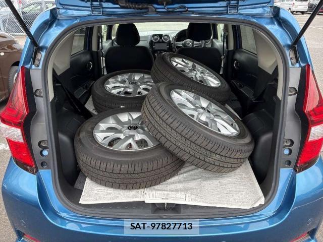 Nissan NOTE 2019-09 8218953-5