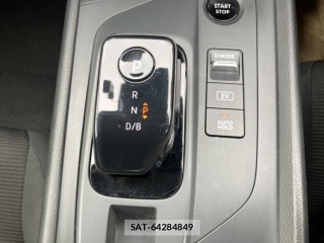Nissan NOTE 2022-03 8218981-3