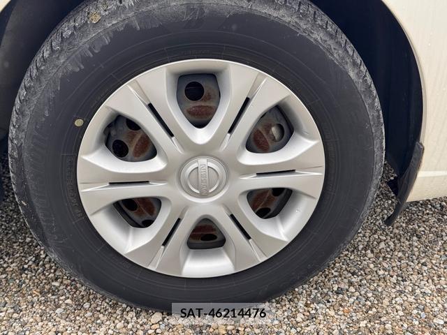 Nissan NOTE 2017-06 8219230-5