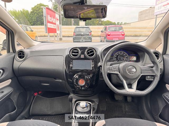 Nissan NOTE 2017-06 8219230-6