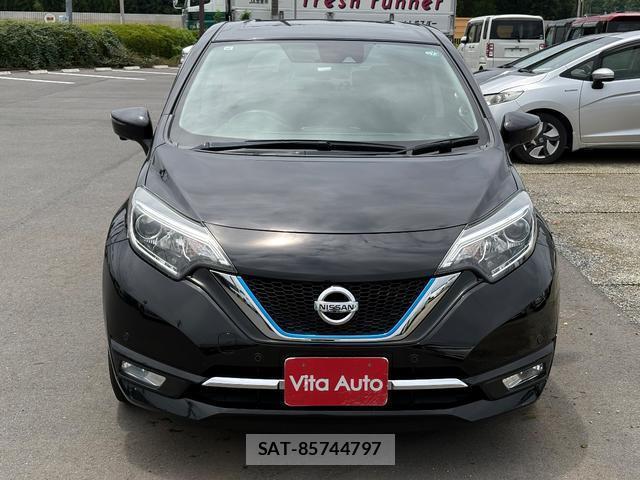 Nissan NOTE 2018-01 8219232-11