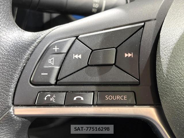 Nissan NOTE 2018-02 8219347-6