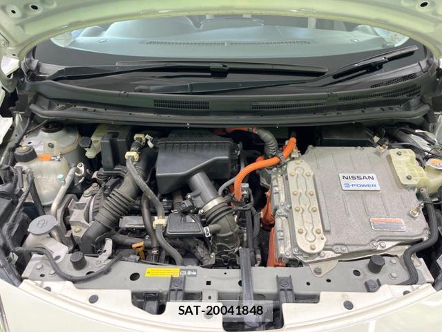 Nissan NOTE 2019-06 8219371-17