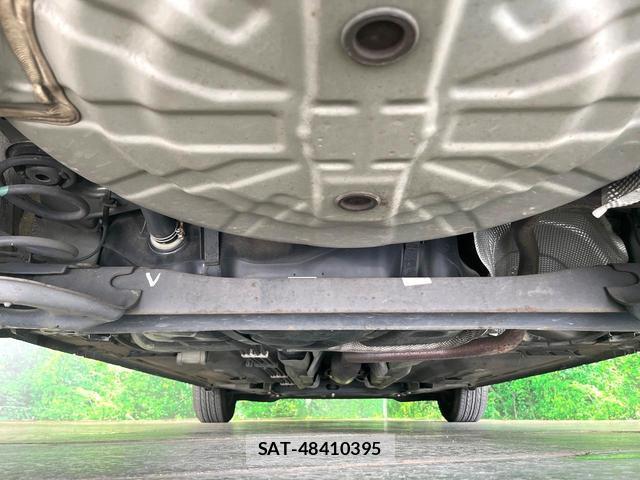 Nissan NOTE 2015-06 8219435-18