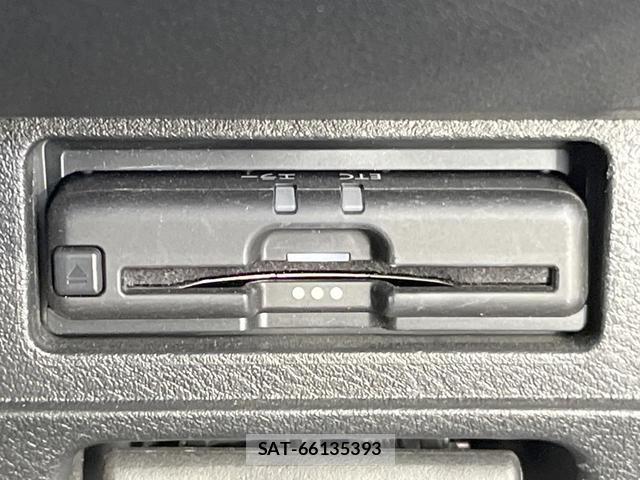 Nissan NOTE 2022-09 8219532-6