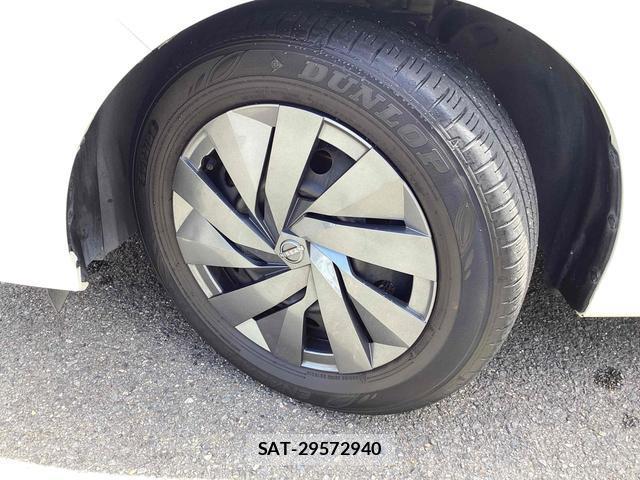Nissan NOTE 2022-05 8220159-12