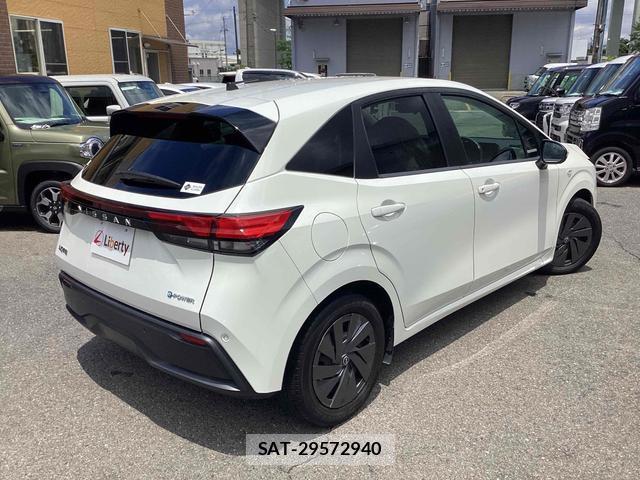 Nissan NOTE 2022-05 8220159-8