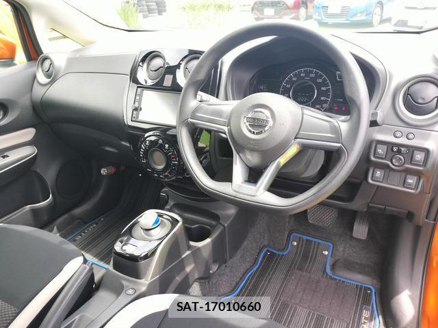 Nissan NOTE 2016-11 8220599-10