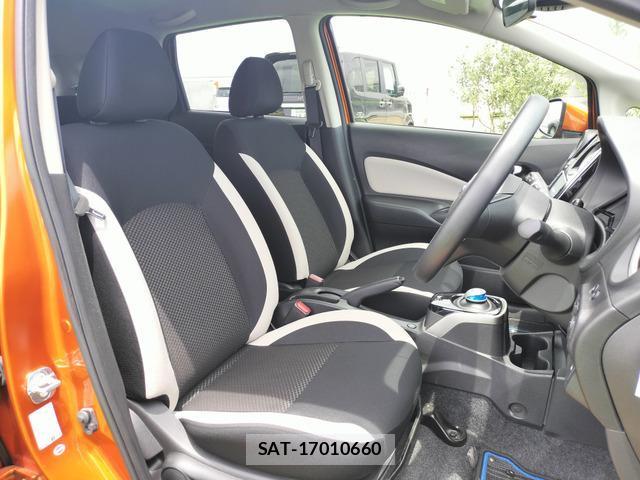Nissan NOTE 2016-11 8220599-11