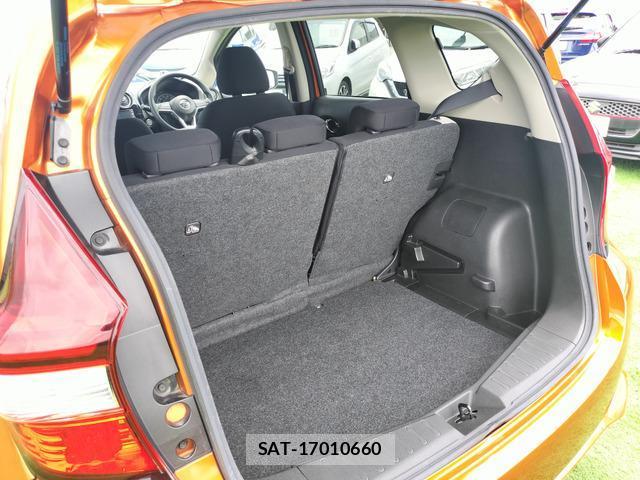 Nissan NOTE 2016-11 8220599-15