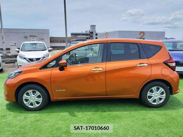 Nissan NOTE 2016-11 8220599-17