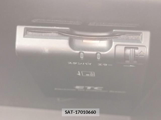 Nissan NOTE 2016-11 8220599-7
