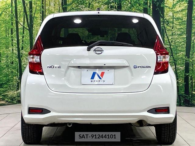 Nissan NOTE 2017-04 8220748-12
