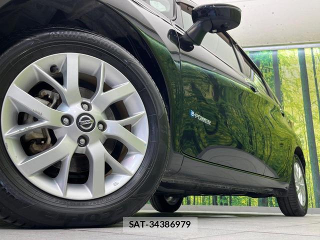 Nissan NOTE 2019-07 8221139-12