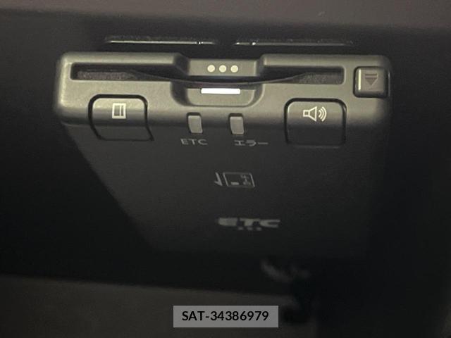 Nissan NOTE 2019-07 8221139-4