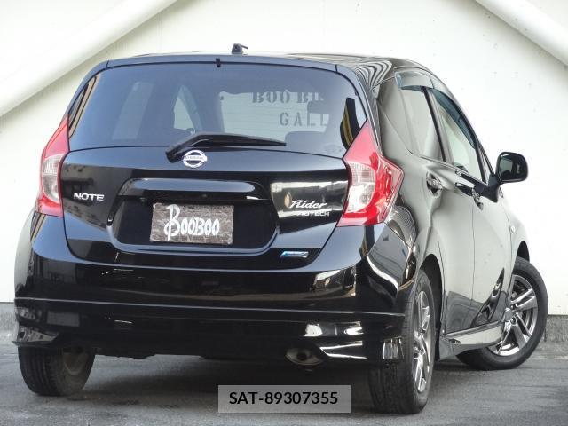 Nissan NOTE 2013-03 8221261-1