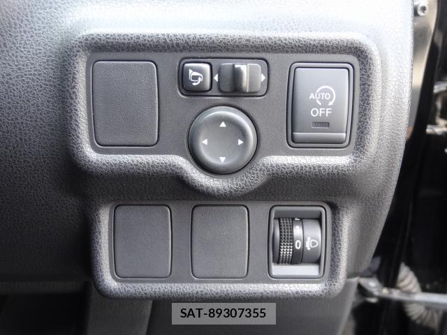 Nissan NOTE 2013-03 8221261-5