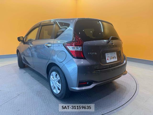 Nissan NOTE 2016-12 8221299-8
