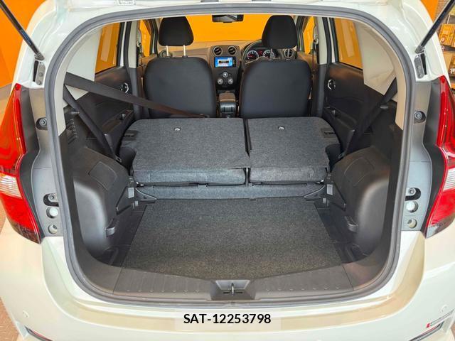 Nissan NOTE 2018-08 8221303-13