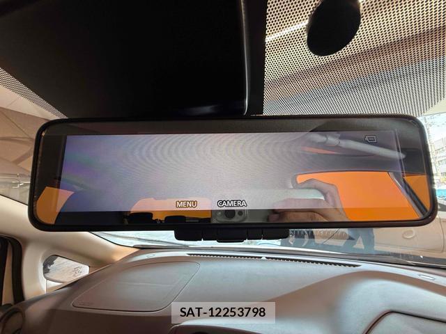 Nissan NOTE 2018-08 8221303-3