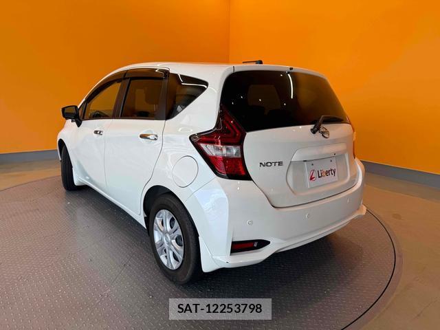 Nissan NOTE 2018-08 8221303-9