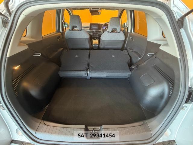 Nissan NOTE 2021-04 8221307-10