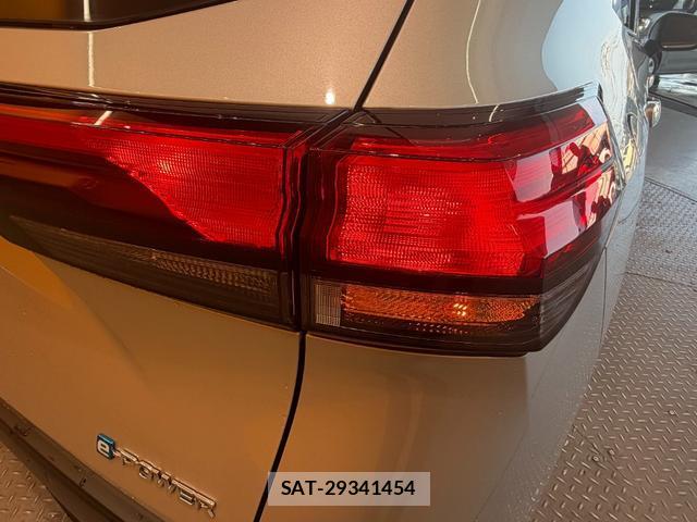 Nissan NOTE 2021-04 8221307-12