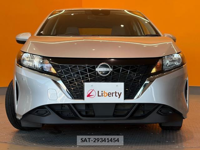 Nissan NOTE 2021-04 8221307-2