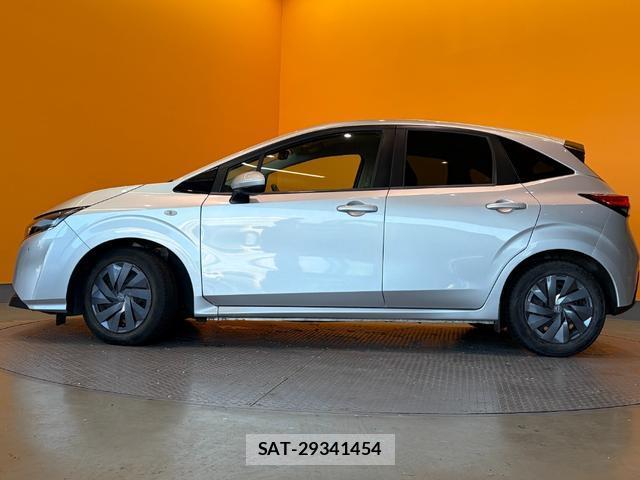 Nissan NOTE 2021-04 8221307-5