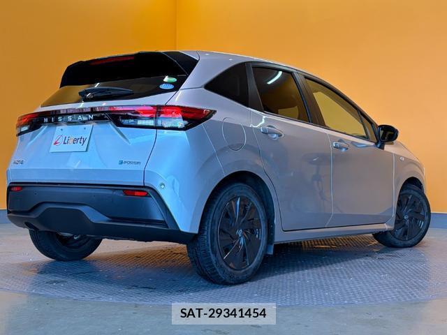 Nissan NOTE 2021-04 8221307-8