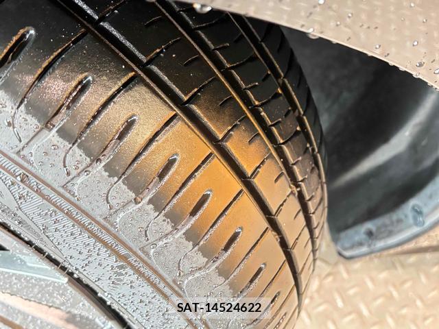 Nissan NOTE 2021-06 8221311-12