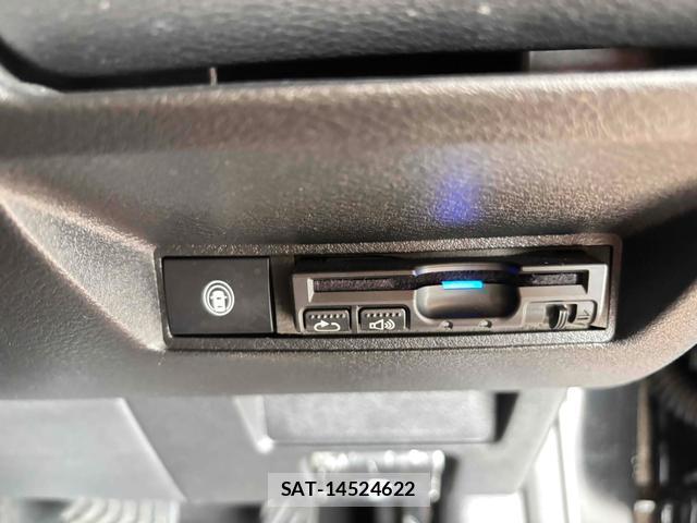 Nissan NOTE 2021-06 8221311-3