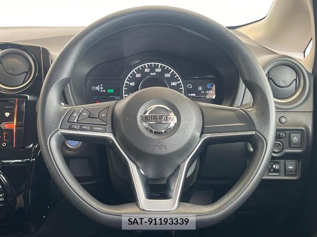 Nissan NOTE 2018-11 8221355-8