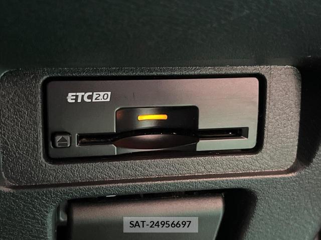 Nissan NOTE 2022-01 8221659-5