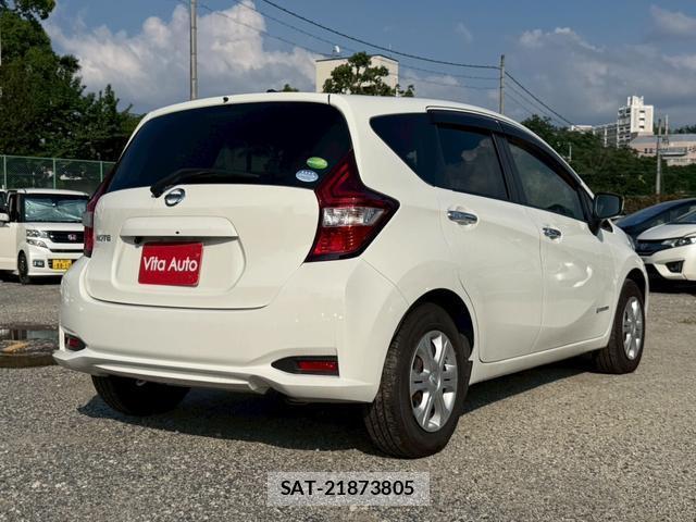Nissan NOTE 2017-02 8221877-16