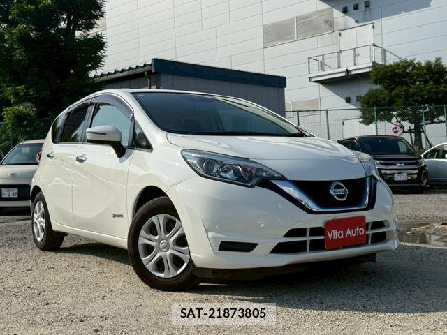 Nissan NOTE 2017-02 8221877-9