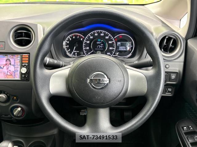 Nissan NOTE 2013-11 8221940-13