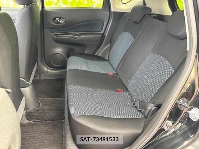 Nissan NOTE 2013-11 8221940-6