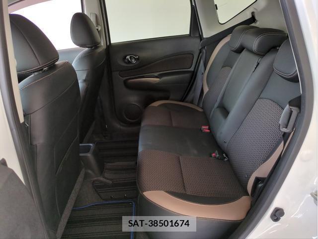 Nissan NOTE 2020-03 8222211-6
