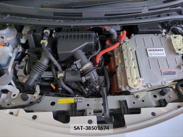 Nissan NOTE 2020-03 8222211-7