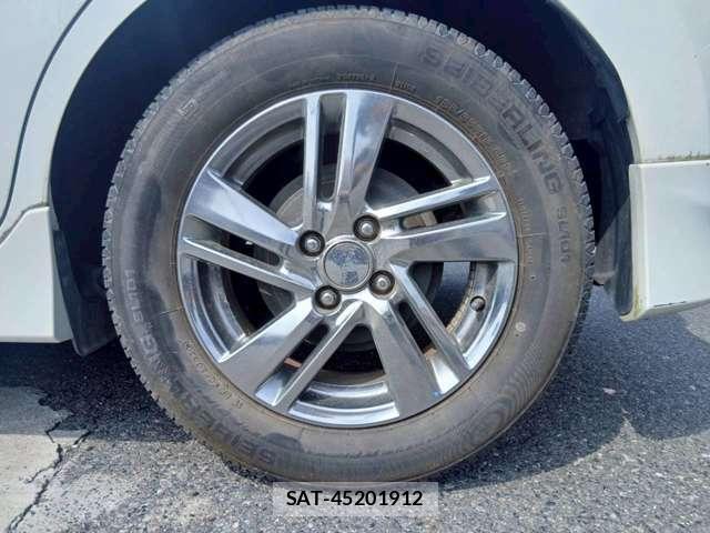 Nissan NOTE 2013-09 8222677-19
