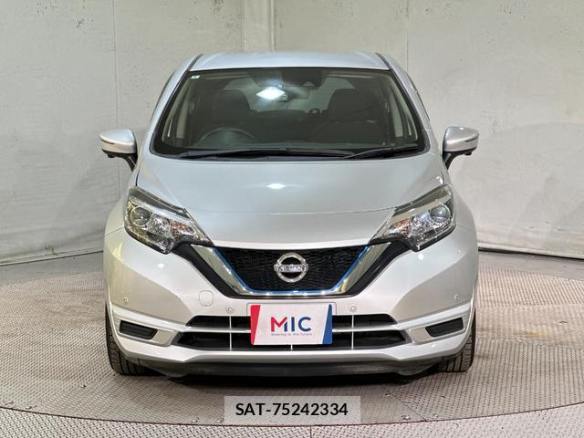 Nissan NOTE 2018-06 8222973-11