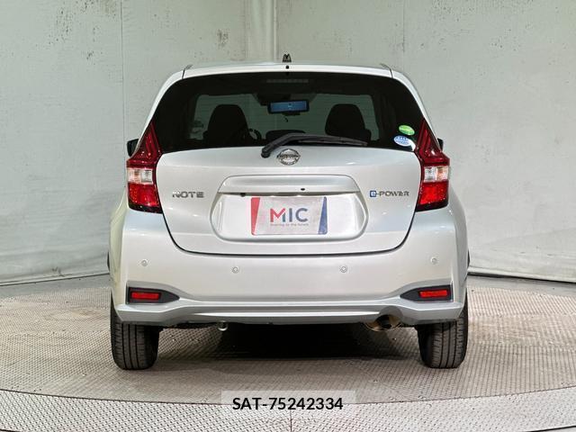 Nissan NOTE 2018-06 8222973-15
