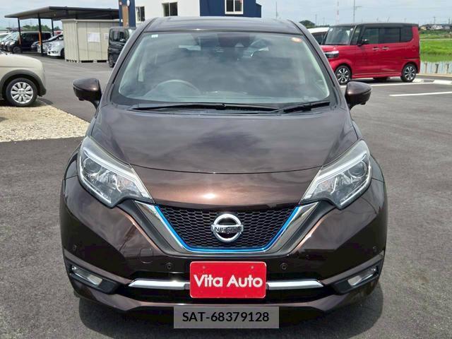 Nissan NOTE 2017-11 8223402-11